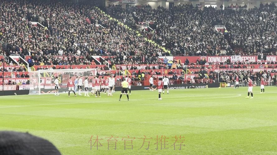 本赛季西甲四次头球破门!卡塞米罗数据平巴萨全队 本赛季西甲四次头球破门!卡塞米罗数据平巴萨全队