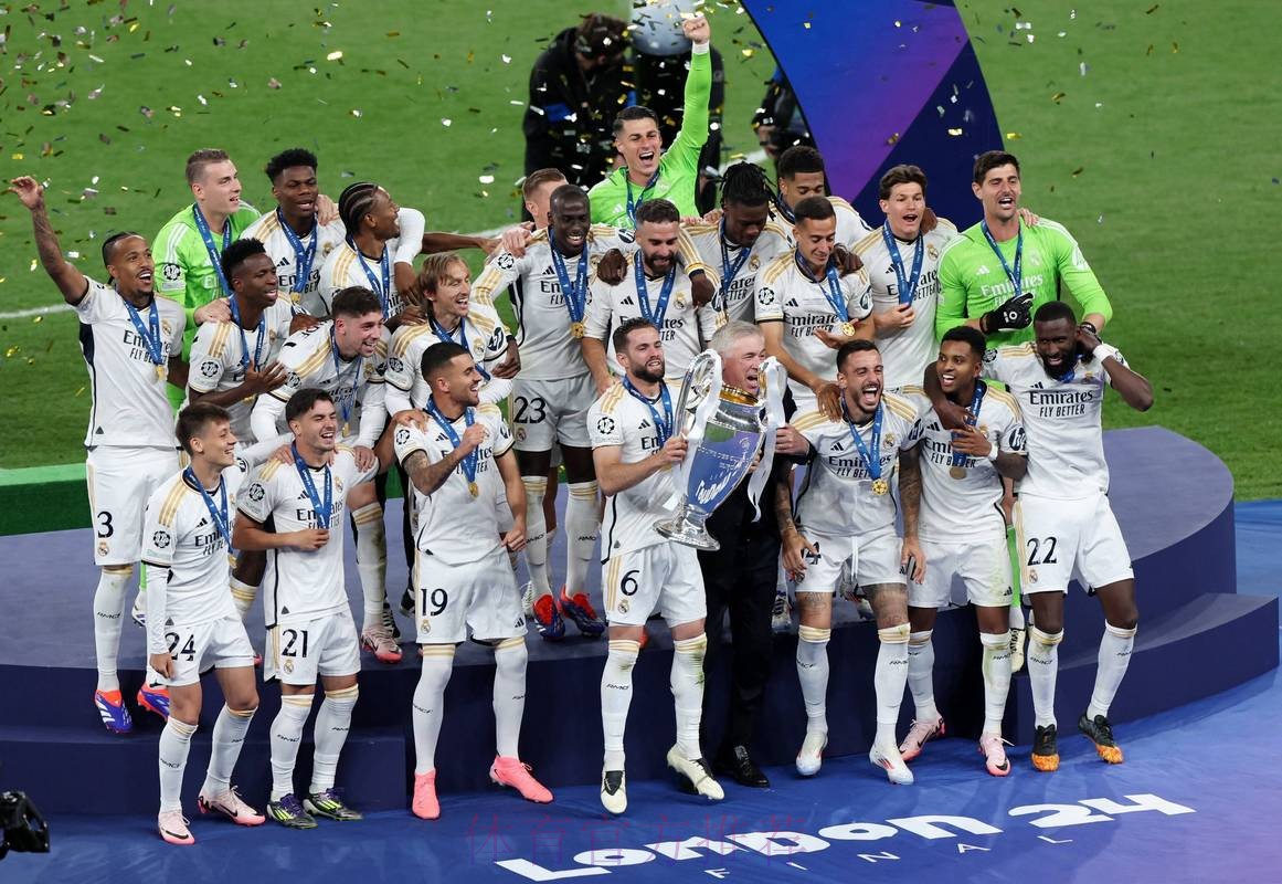 卡尔德隆:皇马今夏没钱买凯恩 贝尔现也不开心 卡尔德隆:皇马今夏没钱买凯恩 贝尔现也不开心